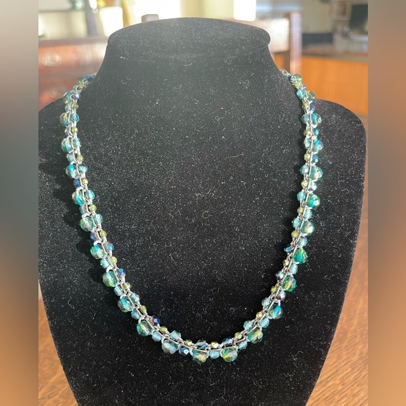 Holly Yashi faceted beads macraméd on a silver chain. 925SS. 16”+2” extension. - Picture 2 of 7
